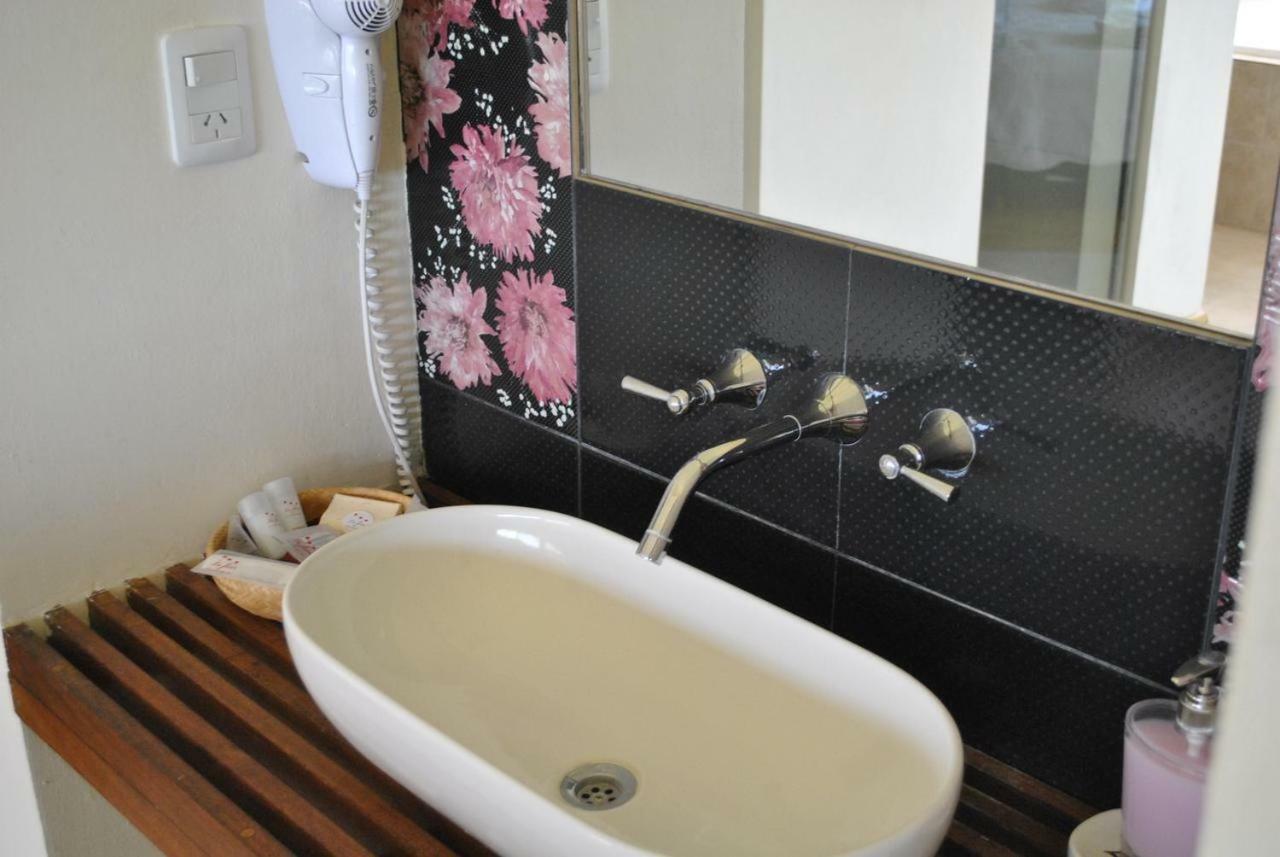La Fleur Hotel Villa General Belgrano Buitenkant foto